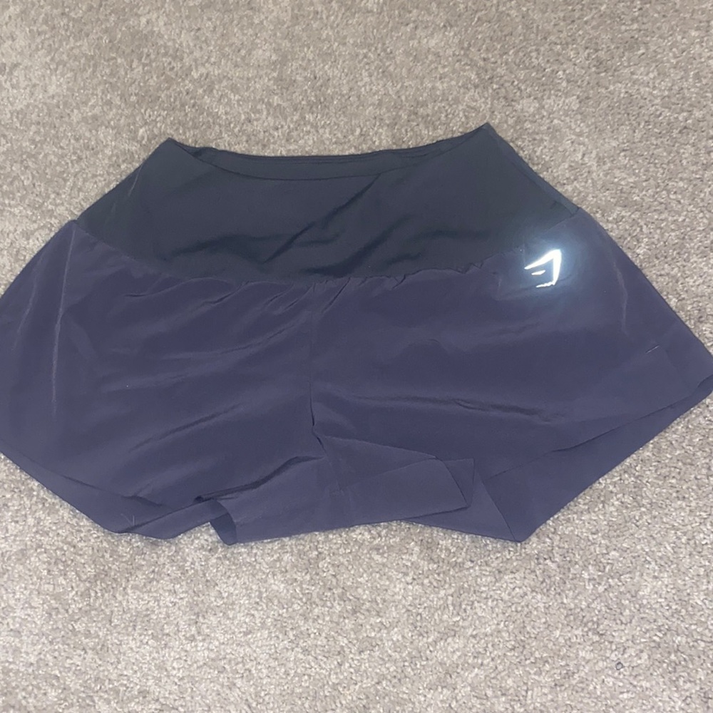 GYMSHARK GREY SHORTS